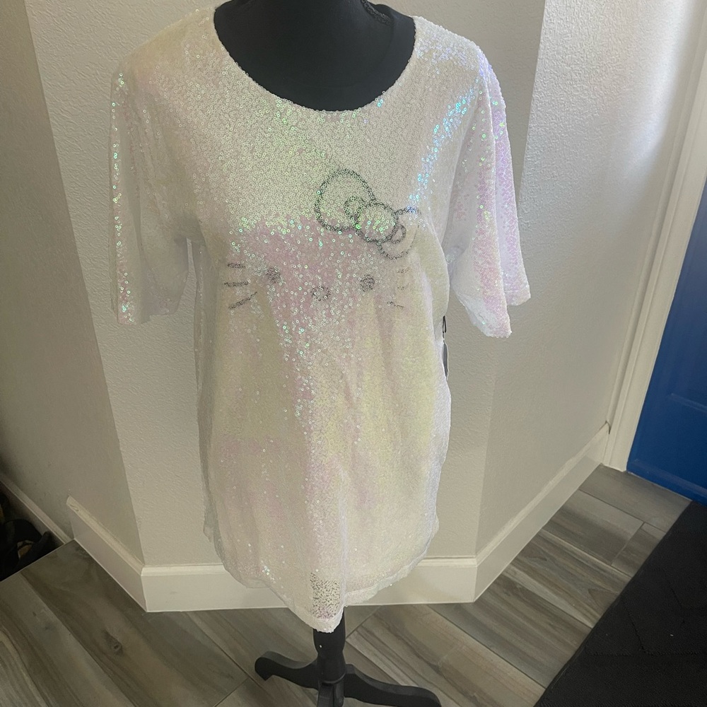 Hello Kitty Sequin Short Sleeve Tee - White 29”L armpit to armpit 22 inches